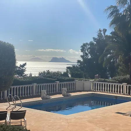 Apartment Shangri-la, Sea View, Pool And Panoramic View *