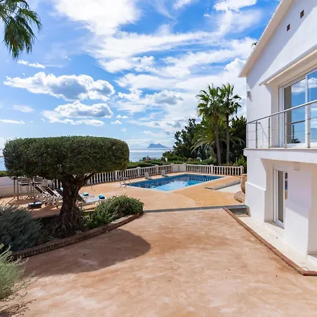 Apartment Shangri-la, Sea View, Pool And Panoramic View *