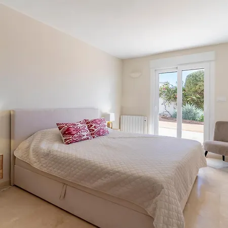 Shangri-la, Sea View, Pool And Panoramic View Sotogrande